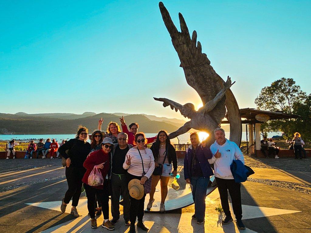 Valle de Bravo y Cascada Velo de novia desde Querétaro